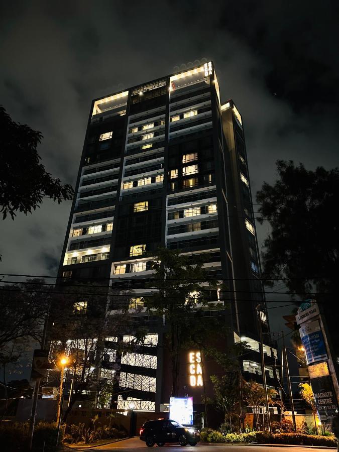 Escada Next Level Luxurious Home Nairobi Buitenkant foto